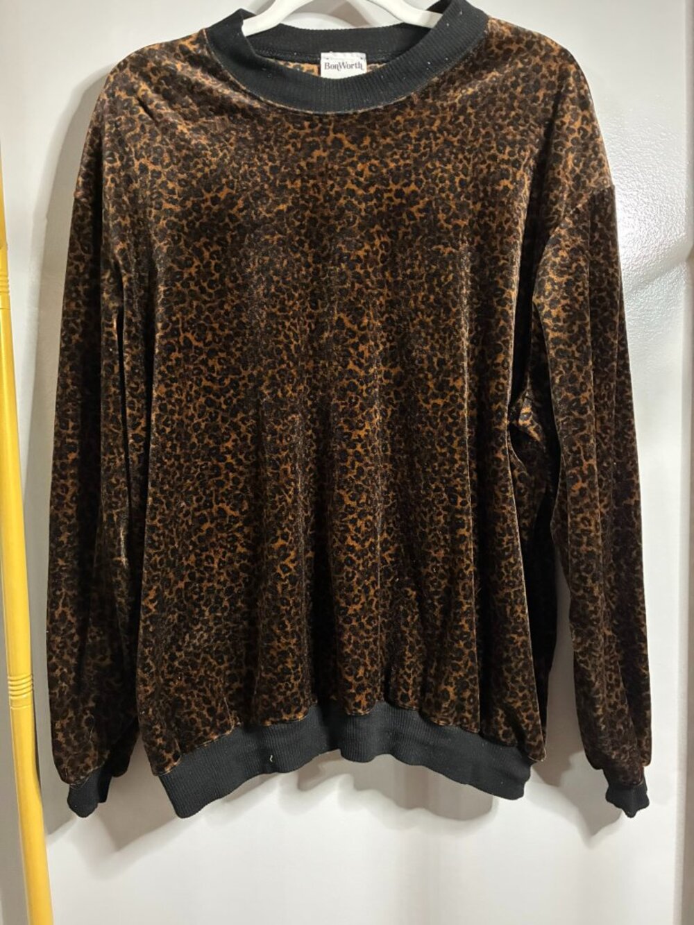 Bon Worth Sweater/Sweatshirt (NO SIZE TAG) @ 24x PLUS SIZE Leopard Print